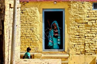  Jeux de couleurs à Jaisalmer au Rajasthan (Inde)