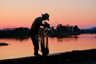  Pêcheur au Myanmar